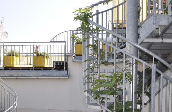 Dachterrasse - Wendeltreppe und Geländer - Ausschnitt